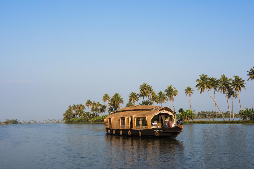 Xandari Riverscapes Alappuzha Экстерьер фото