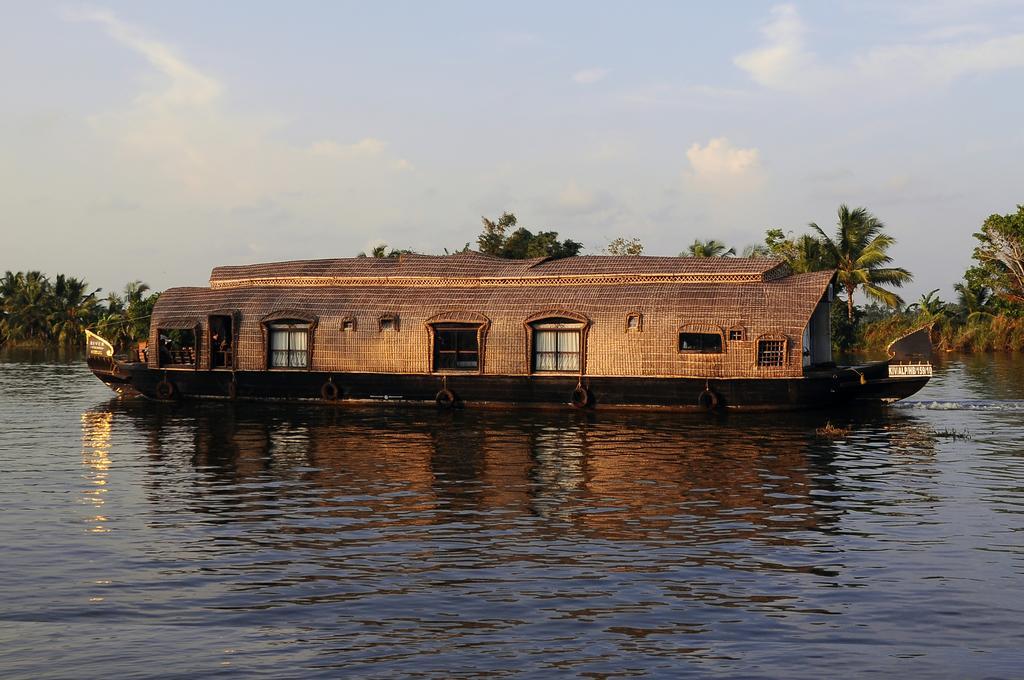 Xandari Riverscapes Alappuzha Экстерьер фото