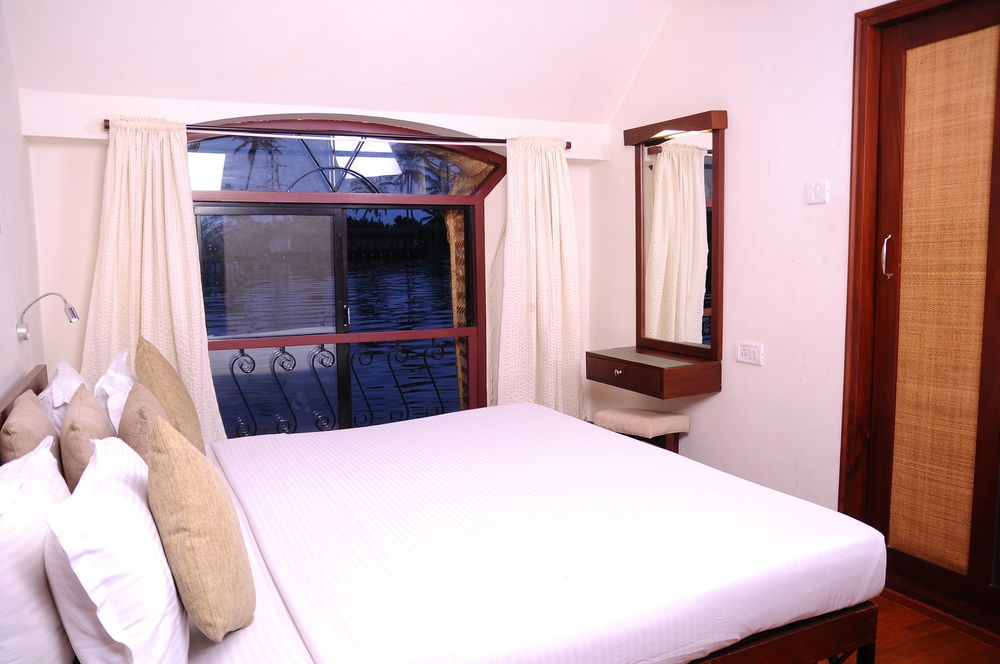 Xandari Riverscapes Alappuzha Экстерьер фото